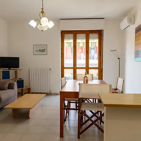 Dacosta Apartment *